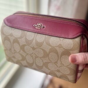 BENNETT CROSSBODY IN SIGNATURE CANVAS WITH GINGHAM PRINT (COACH F76630)